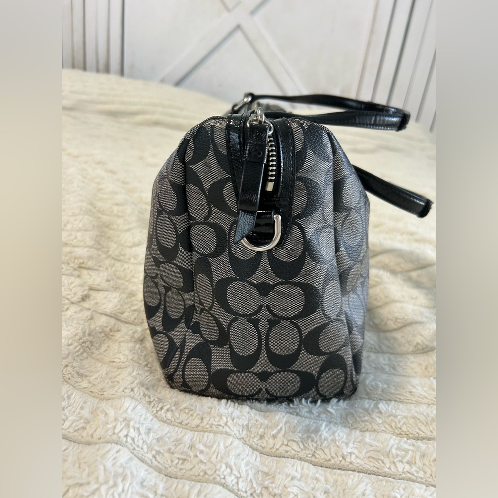 Coach Bag - Picture 5 of 13
